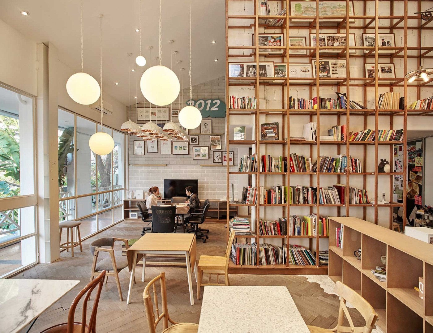 設計與生活 就是想在咖啡廳上班 曼谷party Space Design 工作室 把辦公室改造成超大咖啡館 晨陽共好機構 晨陽開發設計有限公司